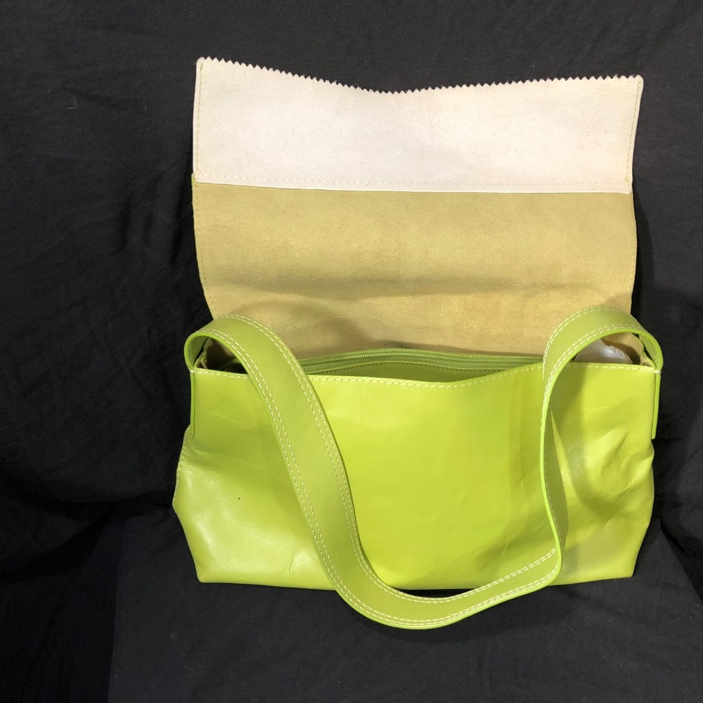 3/$29 Hype Lime Green &  White Leather Flap Handbag - Picture 6 of 7